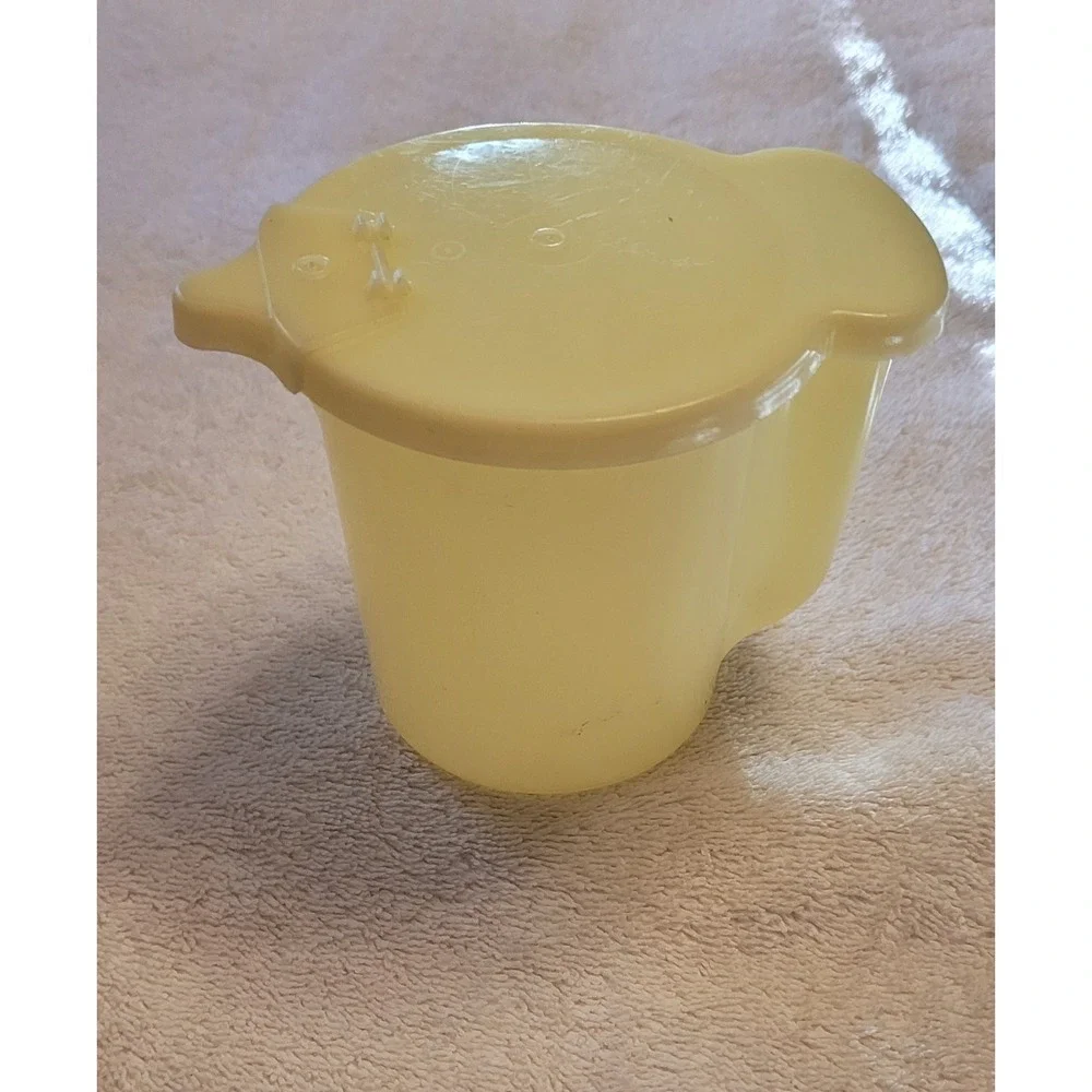 Tupperware this vintage